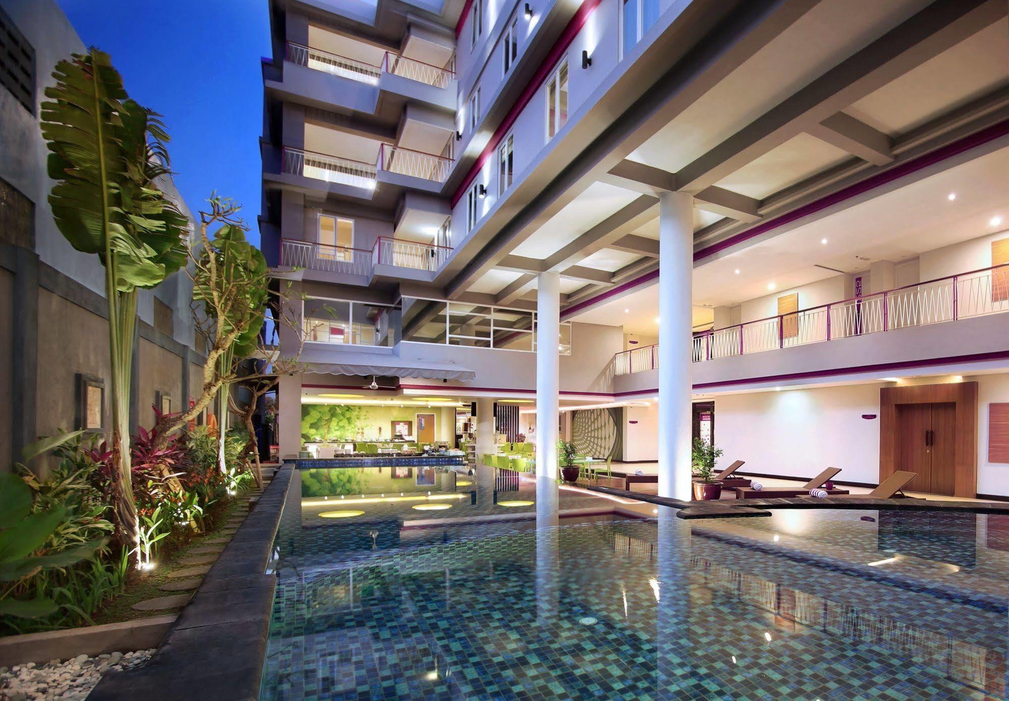 Favehotel Sunset Seminyak Exterior foto